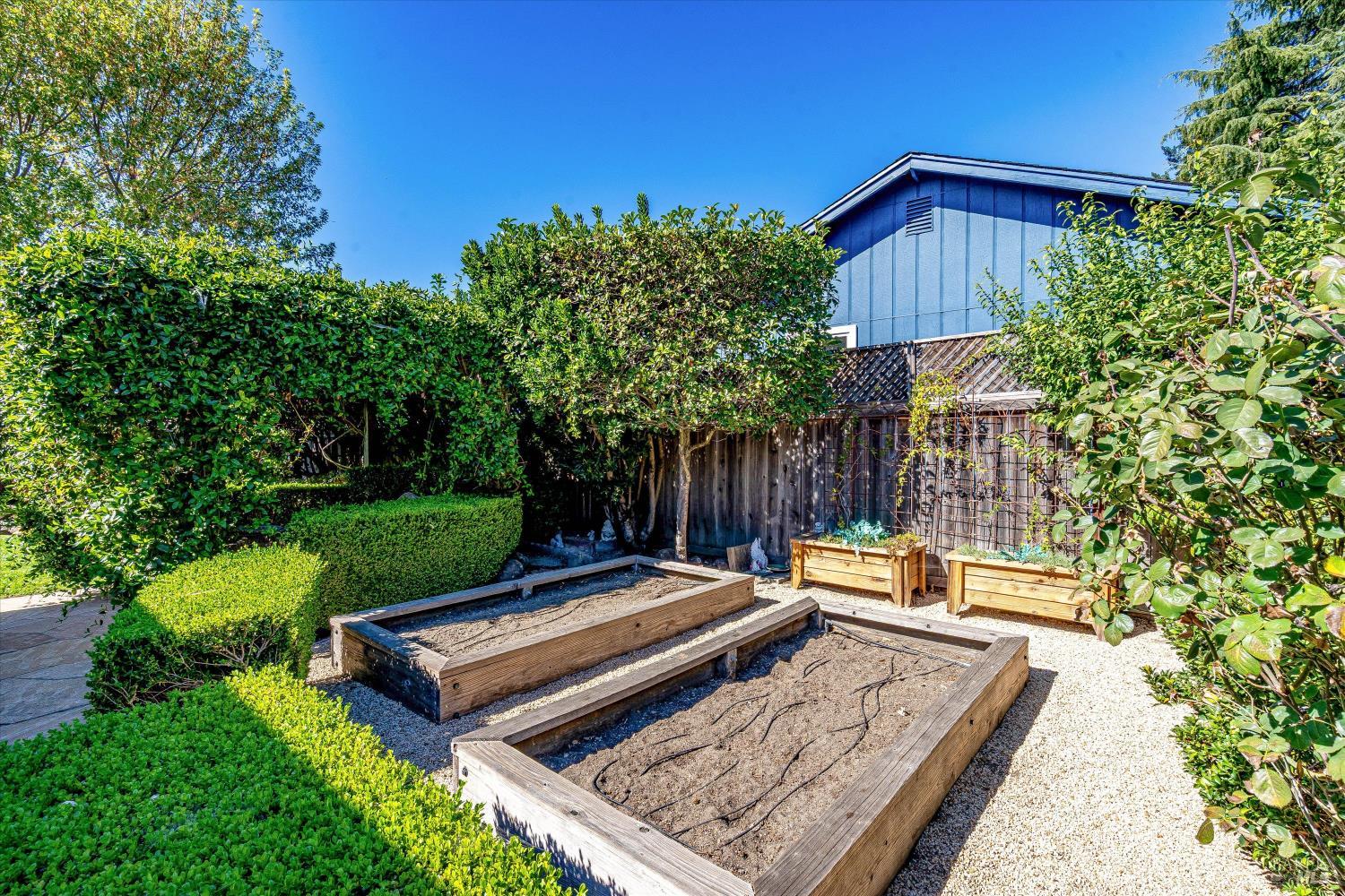 1919 Marian Lane Santa Rosa CA 95405