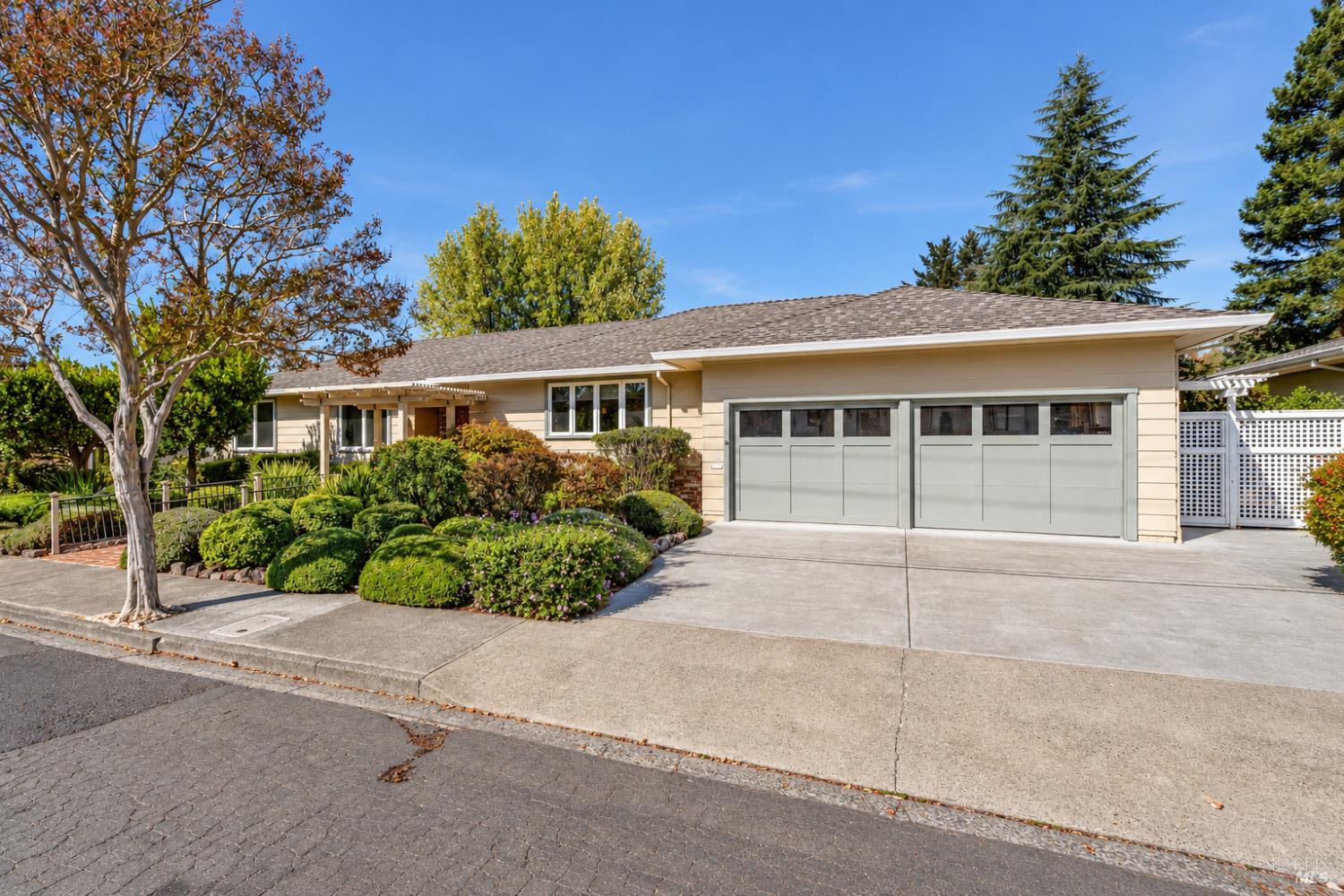 1919 Marian Lane Santa Rosa CA 95405
