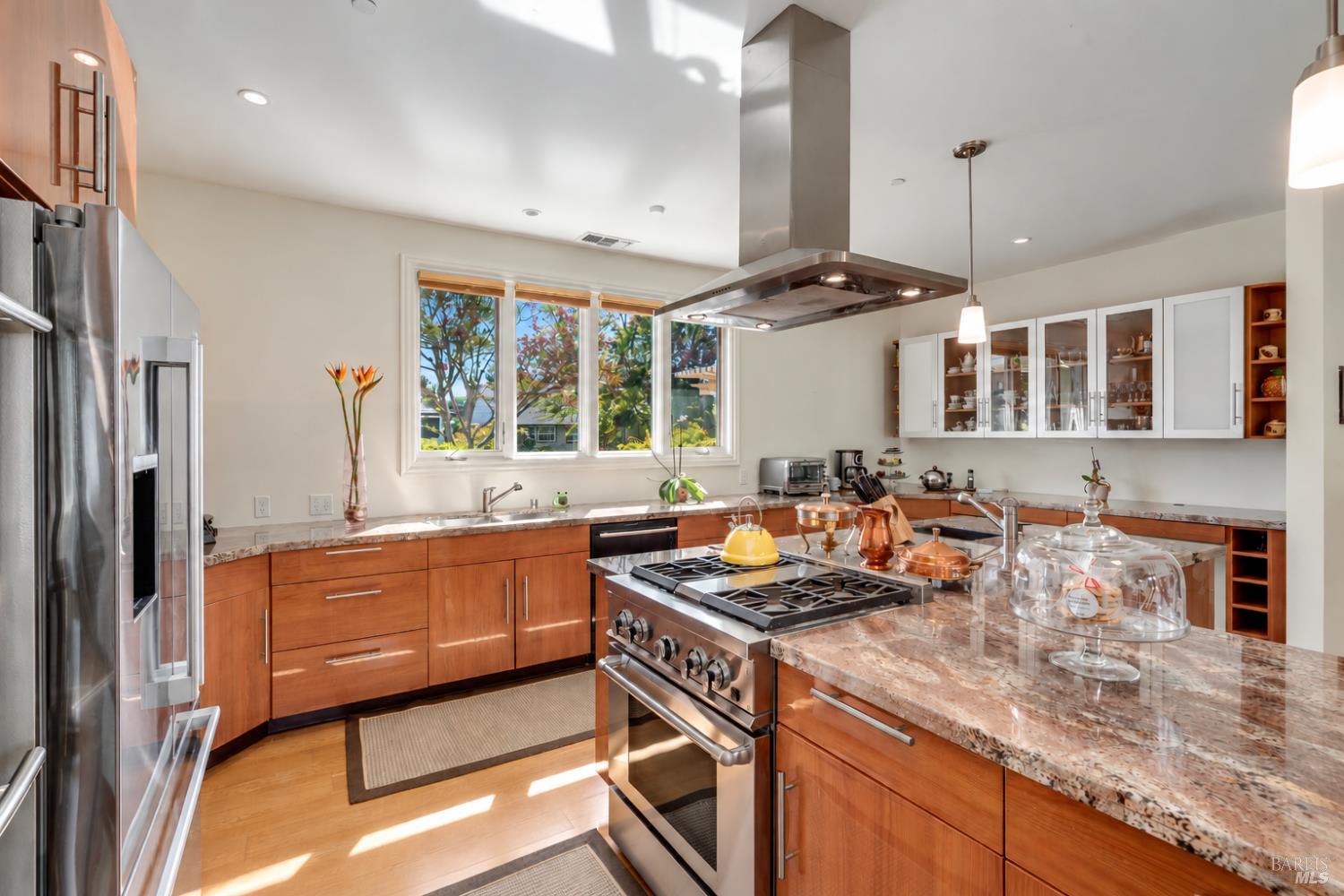 1919 Marian Lane Santa Rosa CA 95405