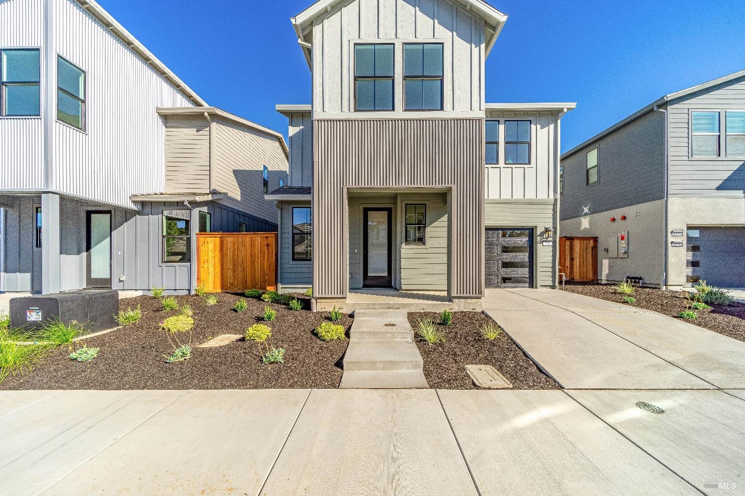 2281 San Miguel Avenue Santa Rosa CA 95403