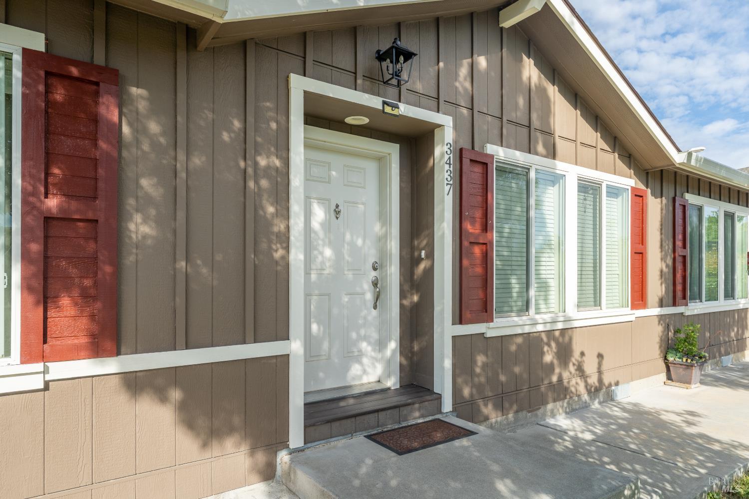 3437 Sol Lane Ukiah CA 95482
