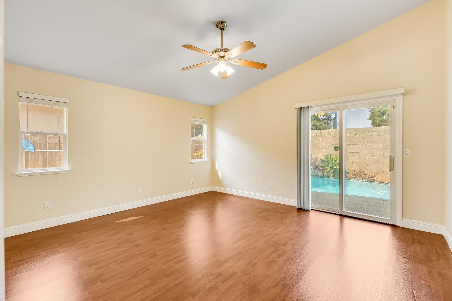 934 Norman Drive Manteca CA 95336