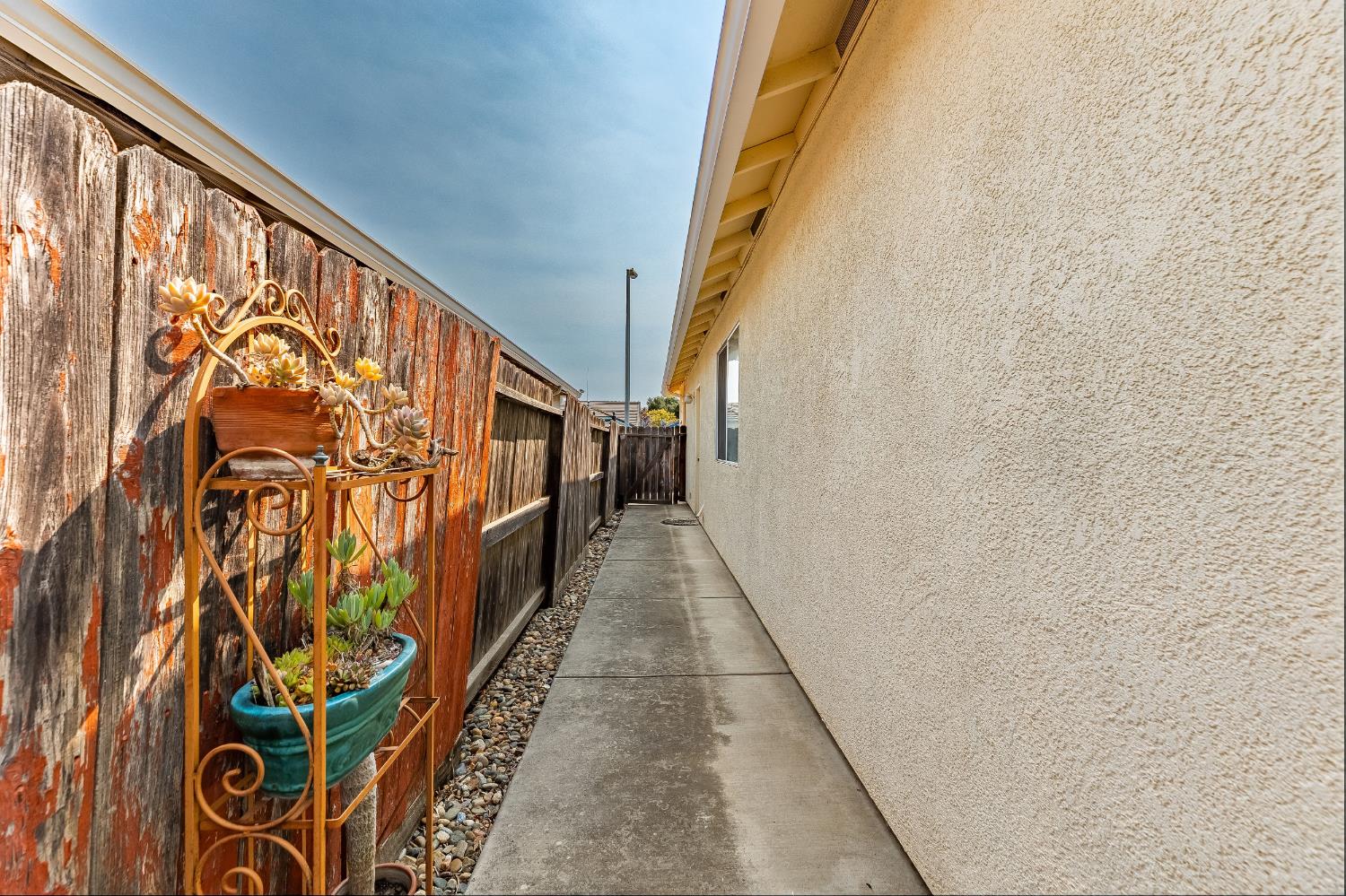 934 Norman Drive Manteca CA 95336
