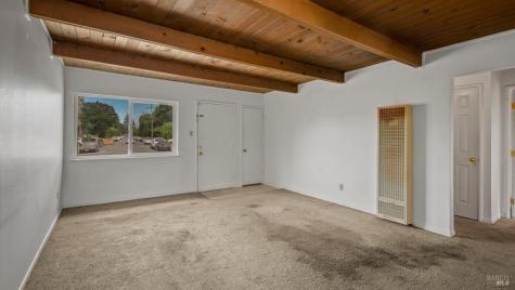 816 Warren Lane Santa Rosa CA 95401