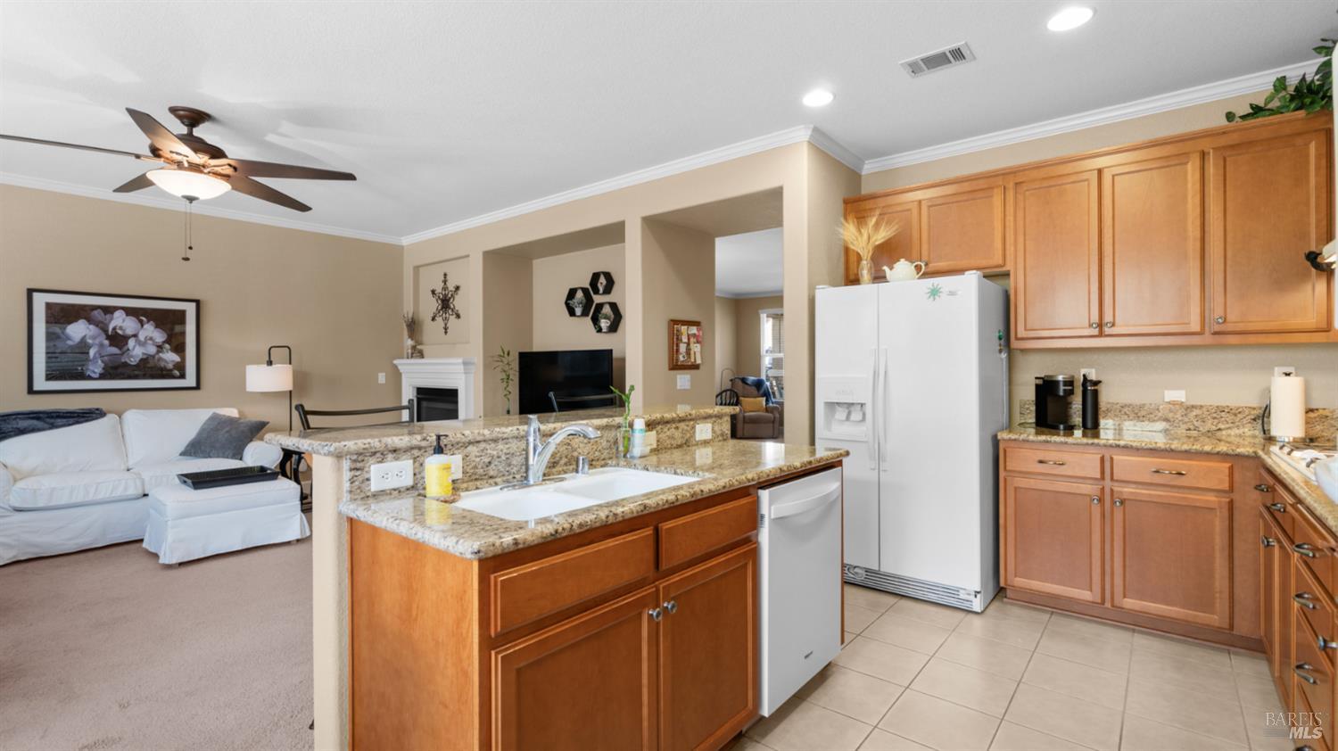 312 Rock Creek Circle Vacaville CA 95688