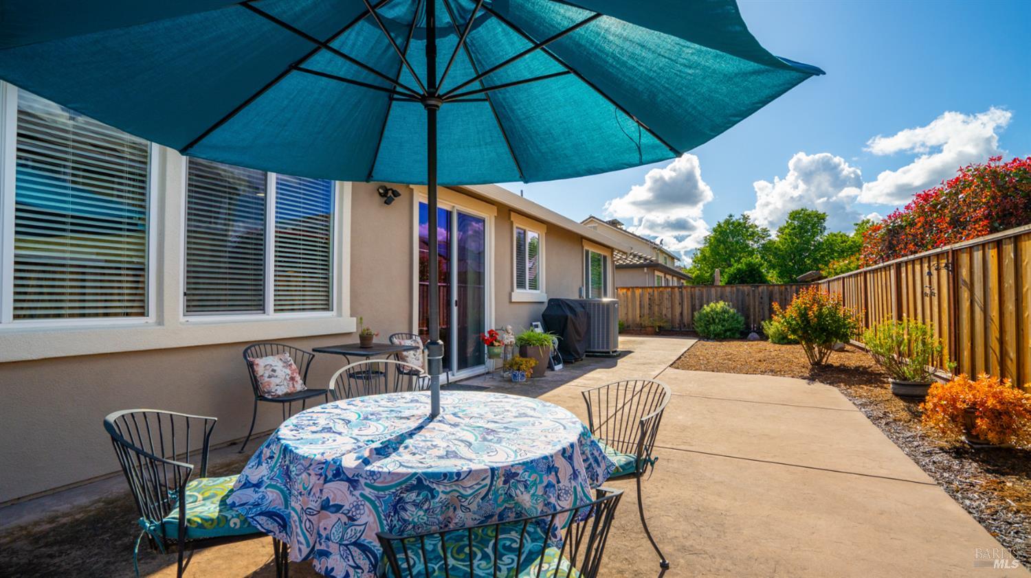312 Rock Creek Circle Vacaville CA 95688
