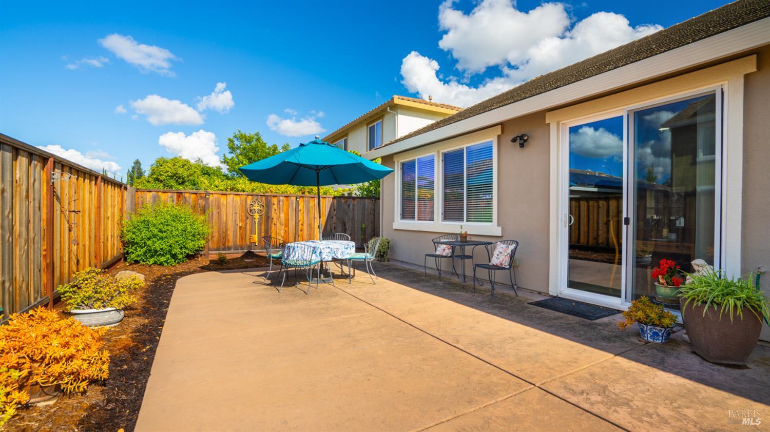 312 Rock Creek Circle Vacaville CA 95688