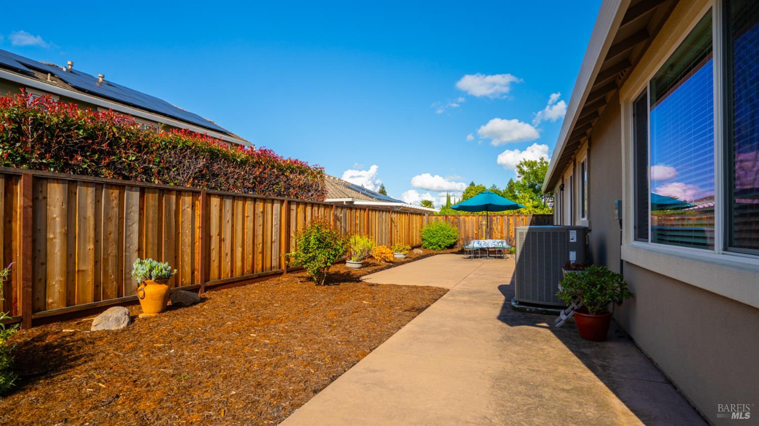 312 Rock Creek Circle Vacaville CA 95688