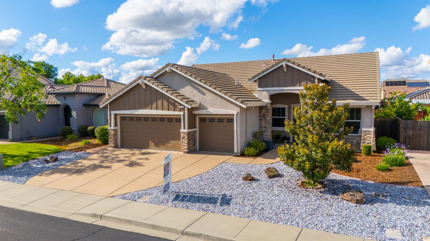312 Rock Creek Circle Vacaville CA 95688