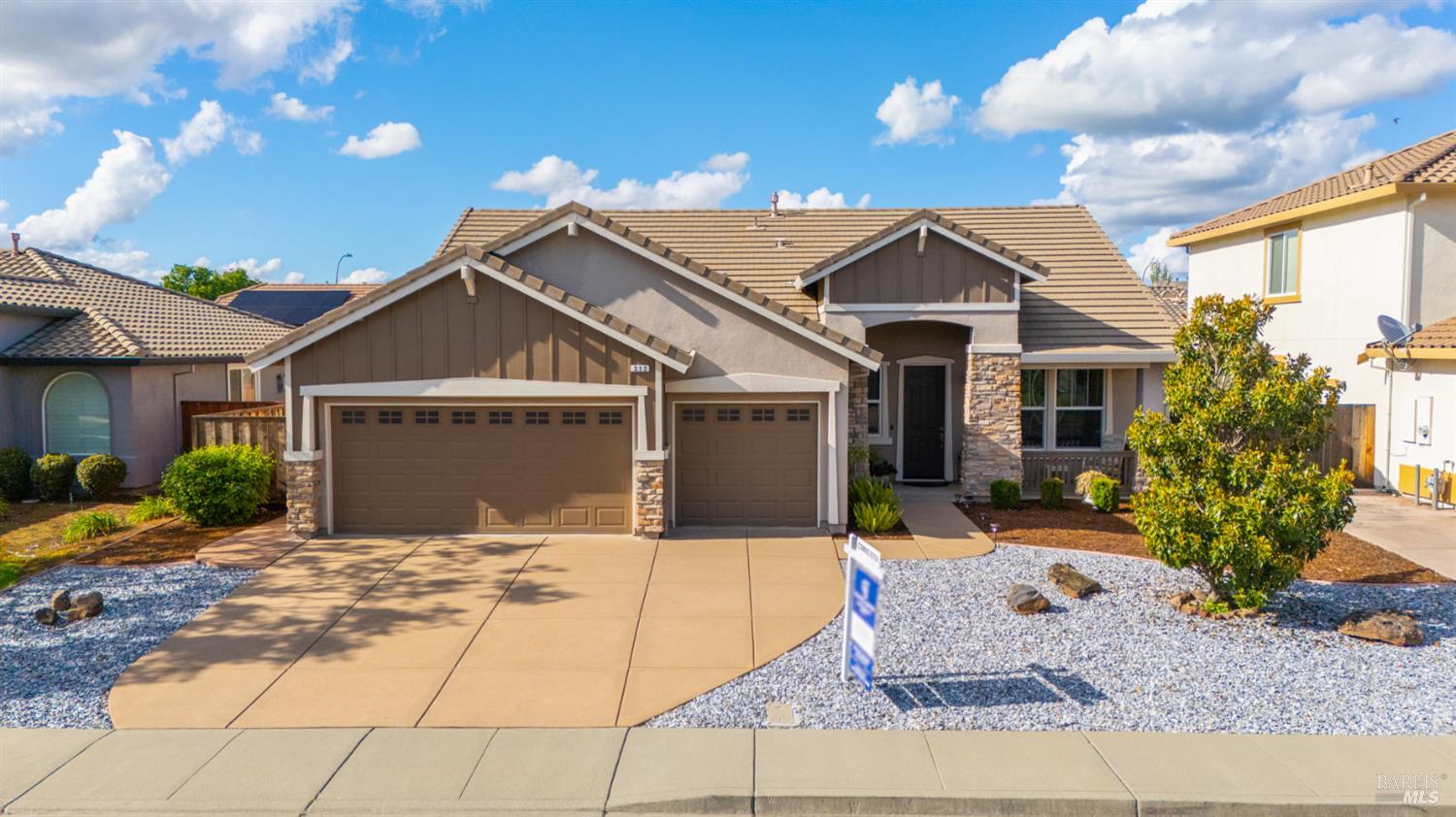 312 Rock Creek Circle Vacaville CA 95688