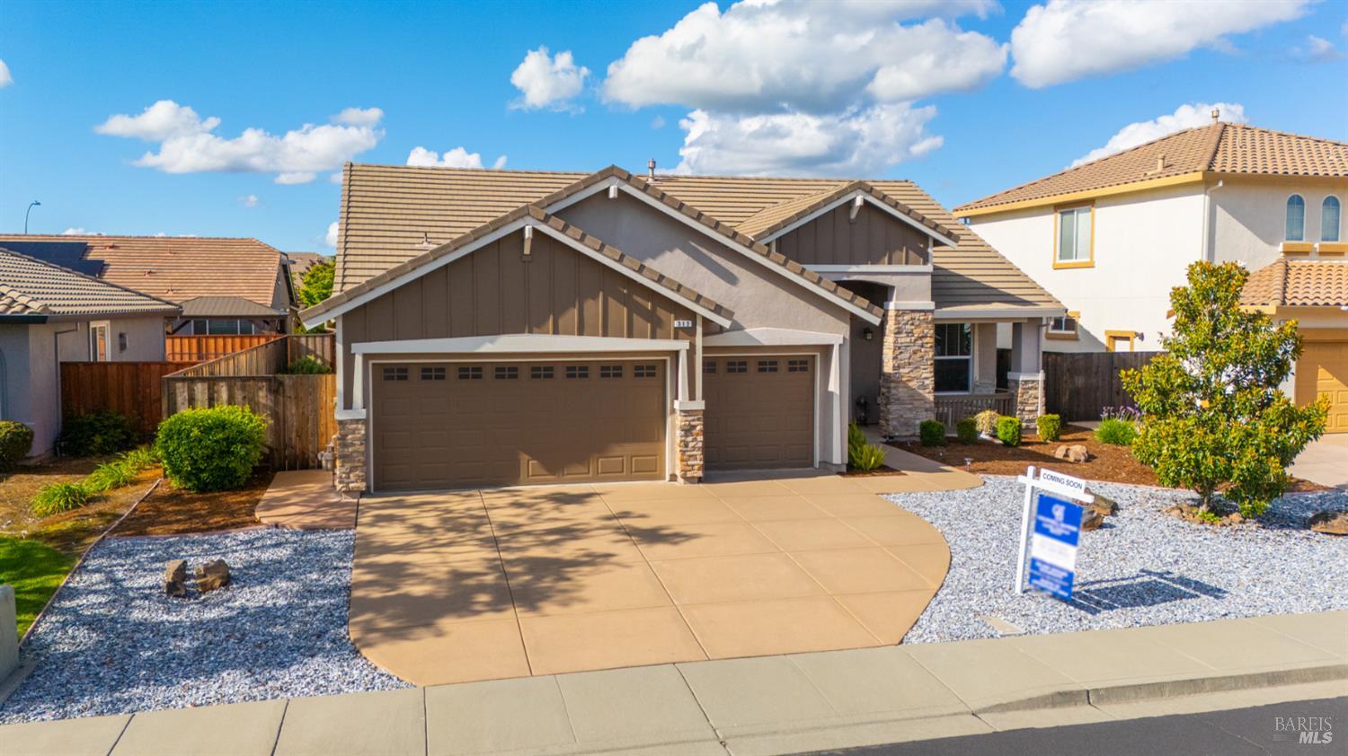 312 Rock Creek Circle Vacaville CA 95688