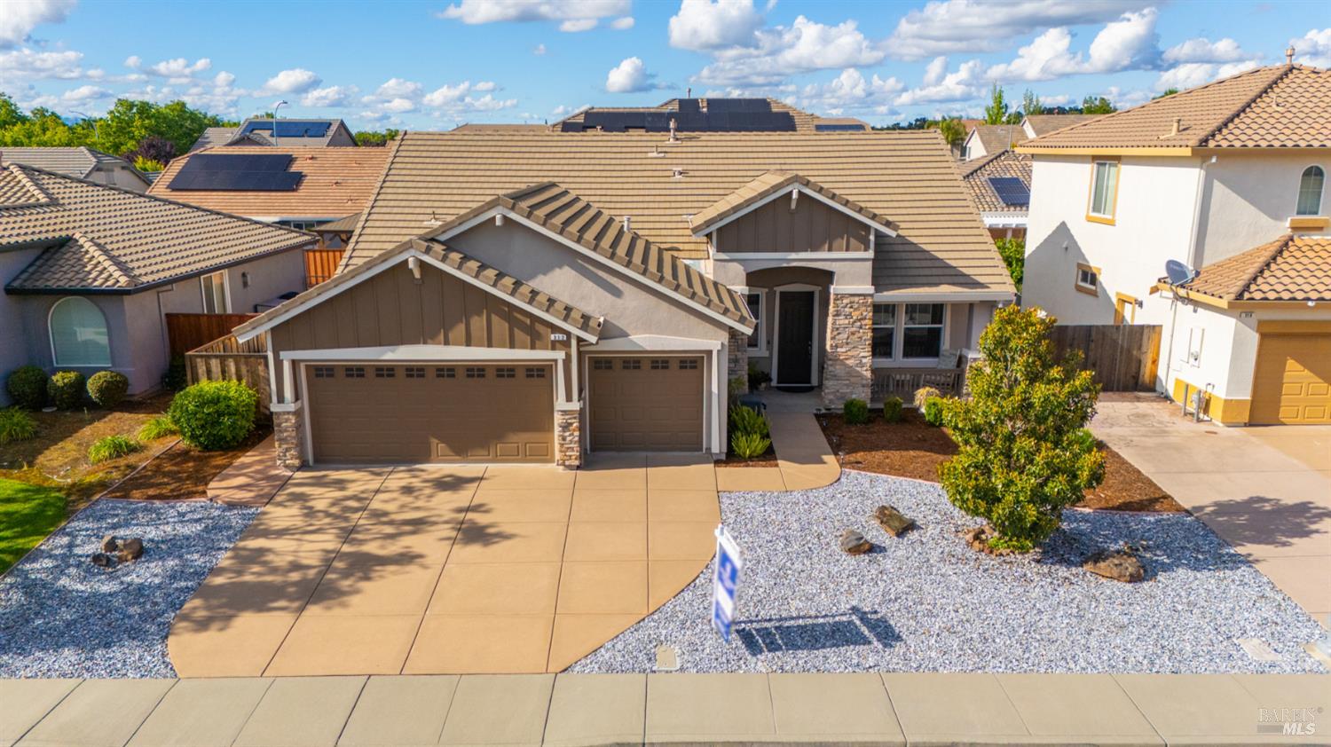 312 Rock Creek Circle Vacaville CA 95688