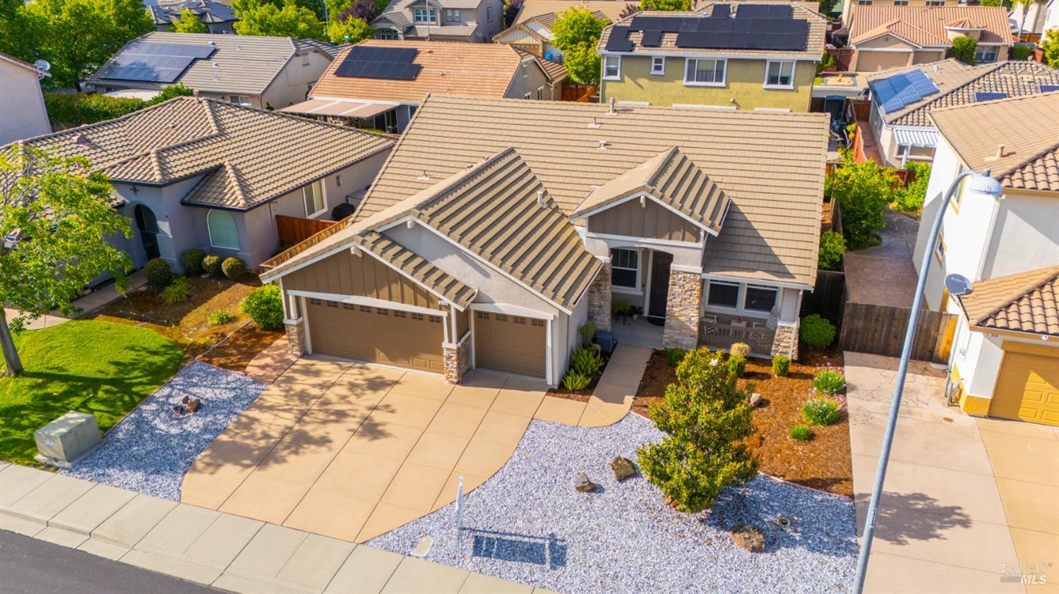 312 Rock Creek Circle Vacaville CA 95688