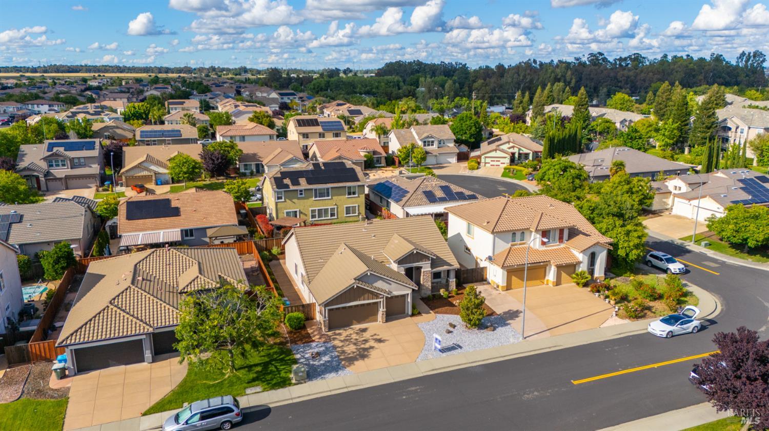 312 Rock Creek Circle Vacaville CA 95688