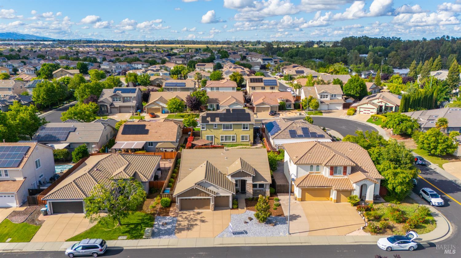312 Rock Creek Circle Vacaville CA 95688