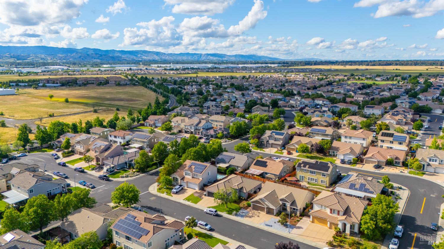312 Rock Creek Circle Vacaville CA 95688