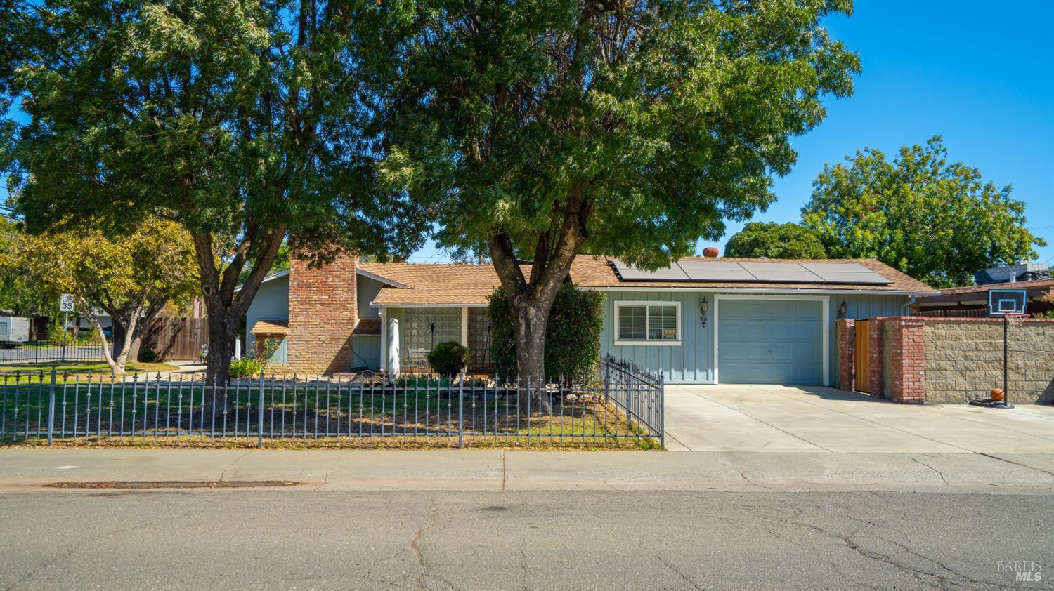 700 E A Street Dixon CA 95620