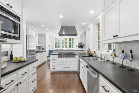 306 Bella Vista Avenue Belvedere CA 94920