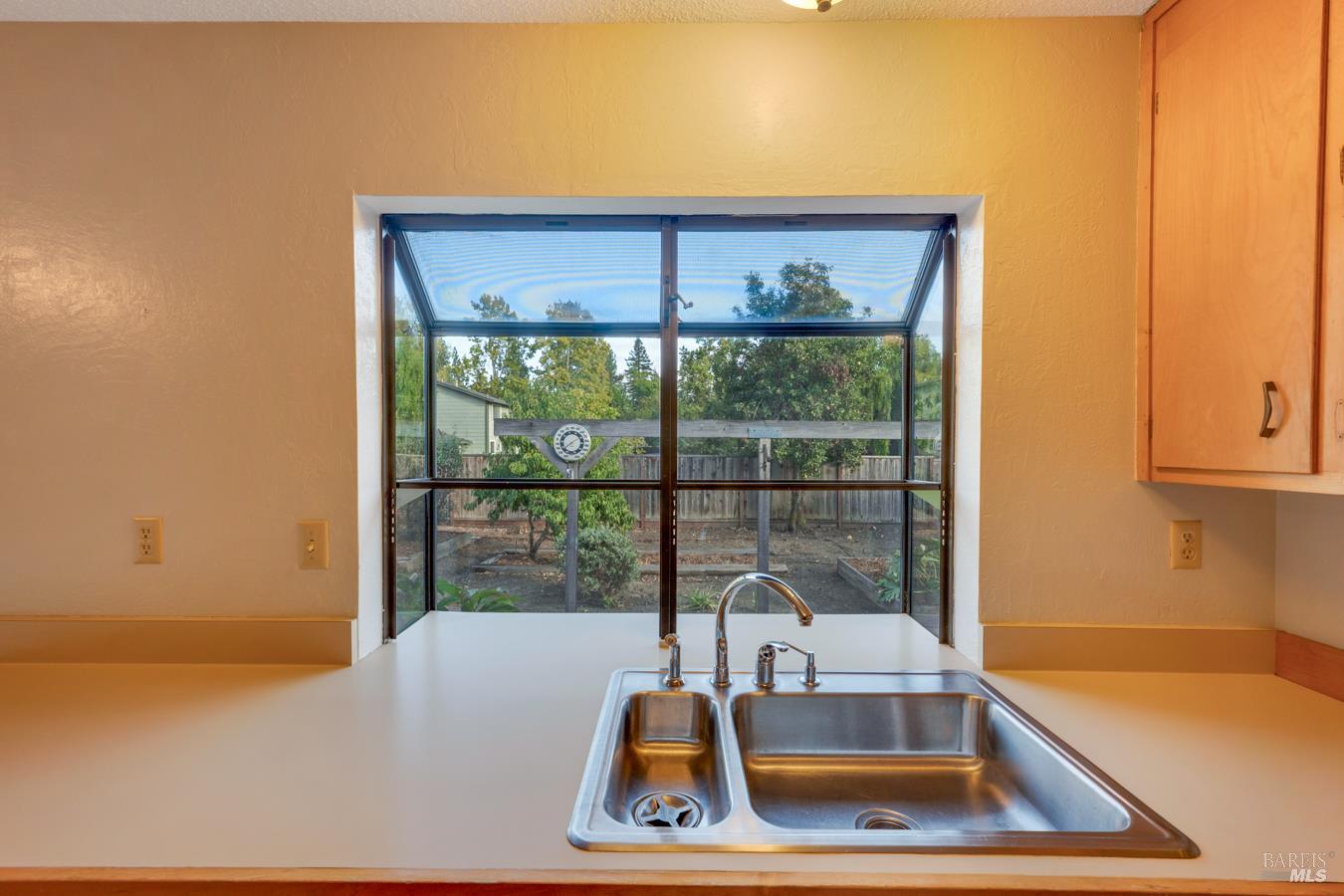 4772 Sunshine Avenue Santa Rosa CA 95409