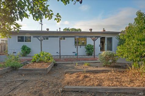 4772 Sunshine Avenue Santa Rosa CA 95409