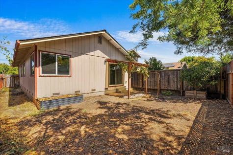 2288 Stanislaus Court Santa Rosa CA 95401
