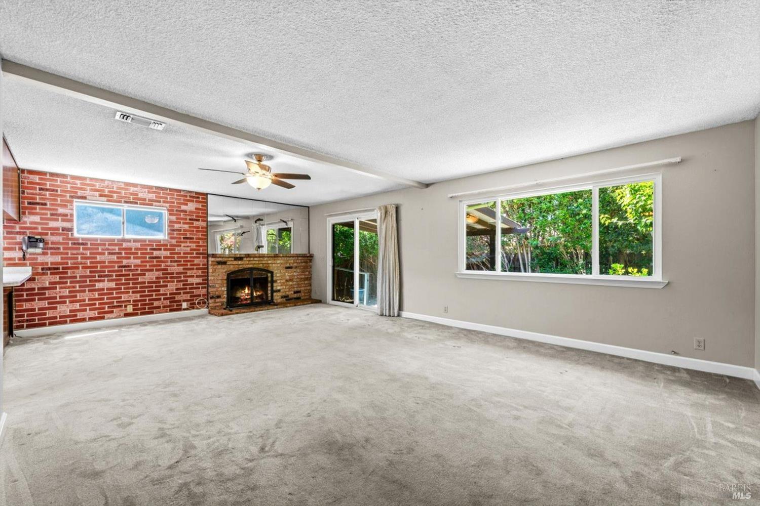 350 Weatherly Way Vacaville CA 95687