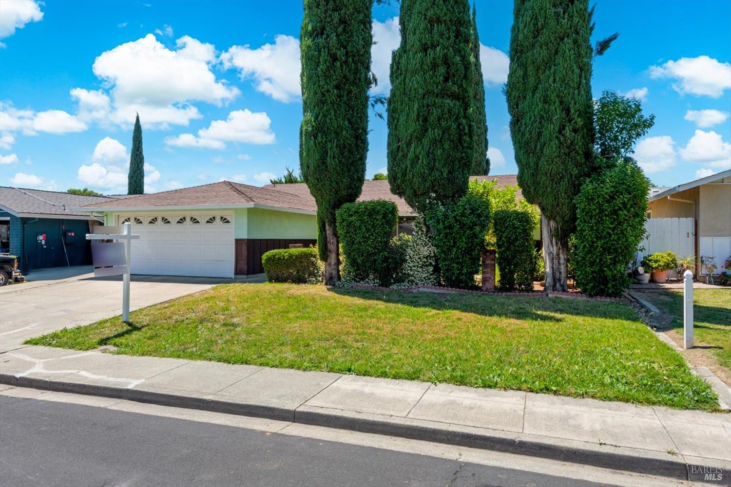 350 Weatherly Way Vacaville CA 95687
