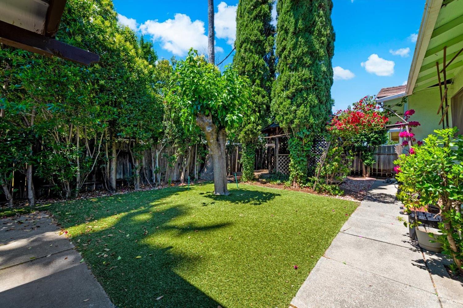 350 Weatherly Way Vacaville CA 95687