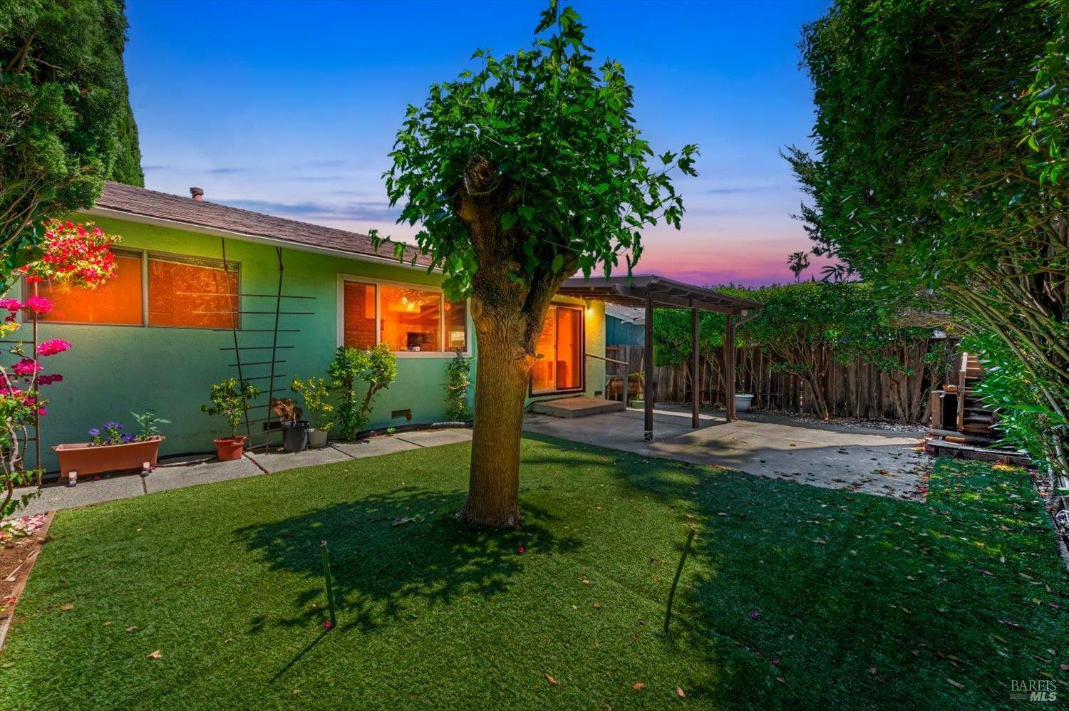 350 Weatherly Way Vacaville CA 95687