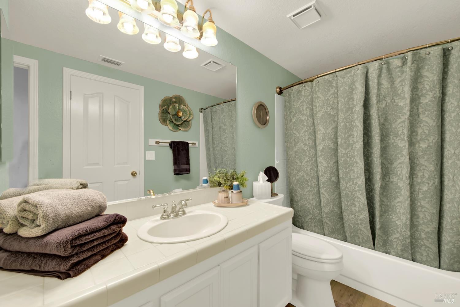 754 Roscommon Drive Vacaville CA 95688