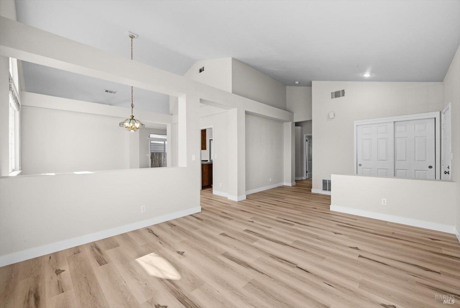 212 Laurelwood Way Vacaville CA 95687