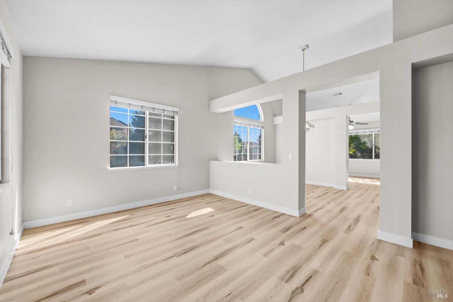 212 Laurelwood Way Vacaville CA 95687