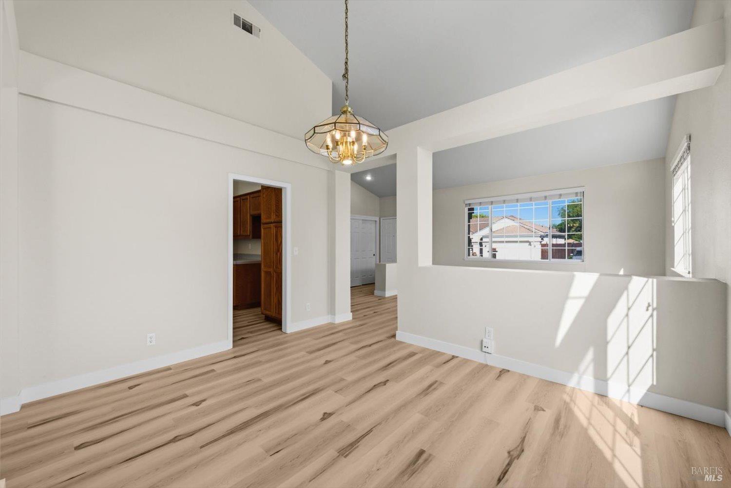 212 Laurelwood Way Vacaville CA 95687