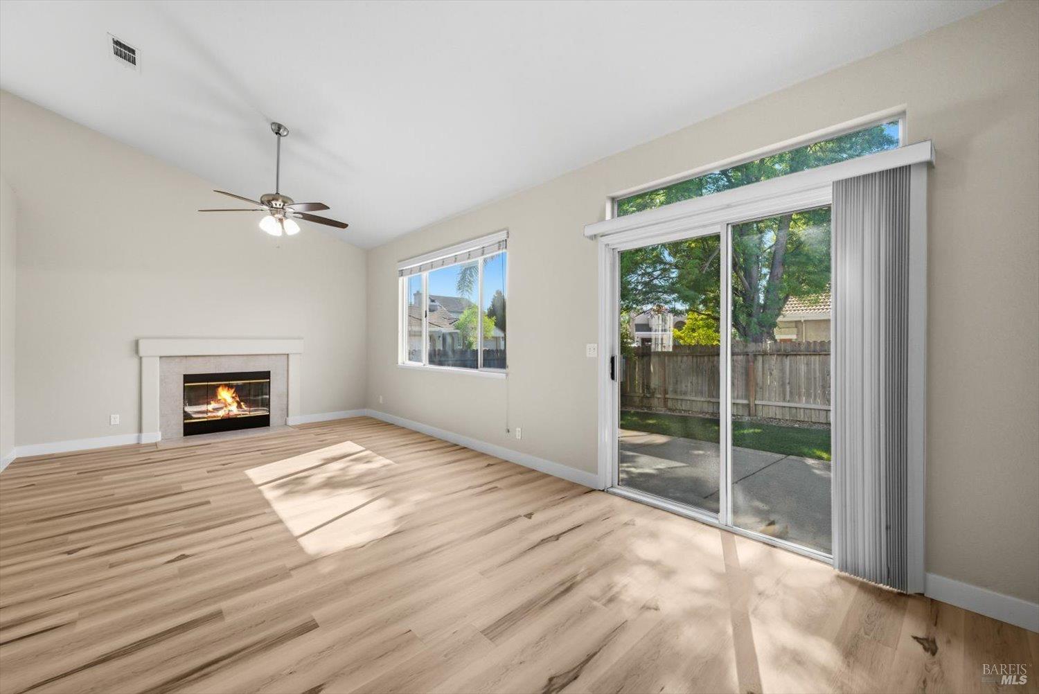 212 Laurelwood Way Vacaville CA 95687
