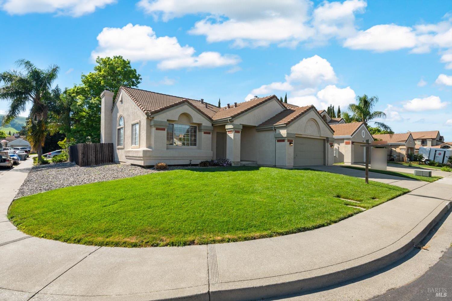 212 Laurelwood Way Vacaville CA 95687
