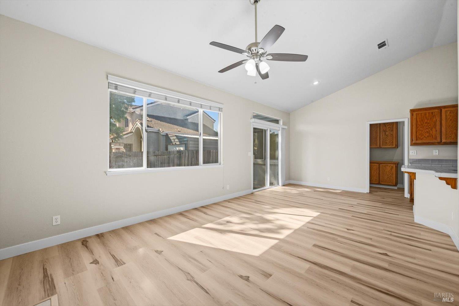 212 Laurelwood Way Vacaville CA 95687