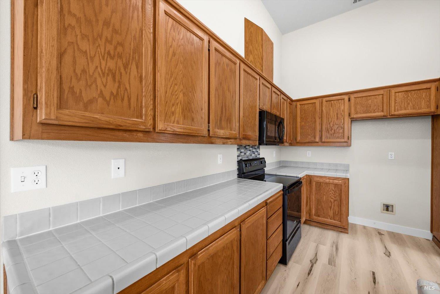 212 Laurelwood Way Vacaville CA 95687