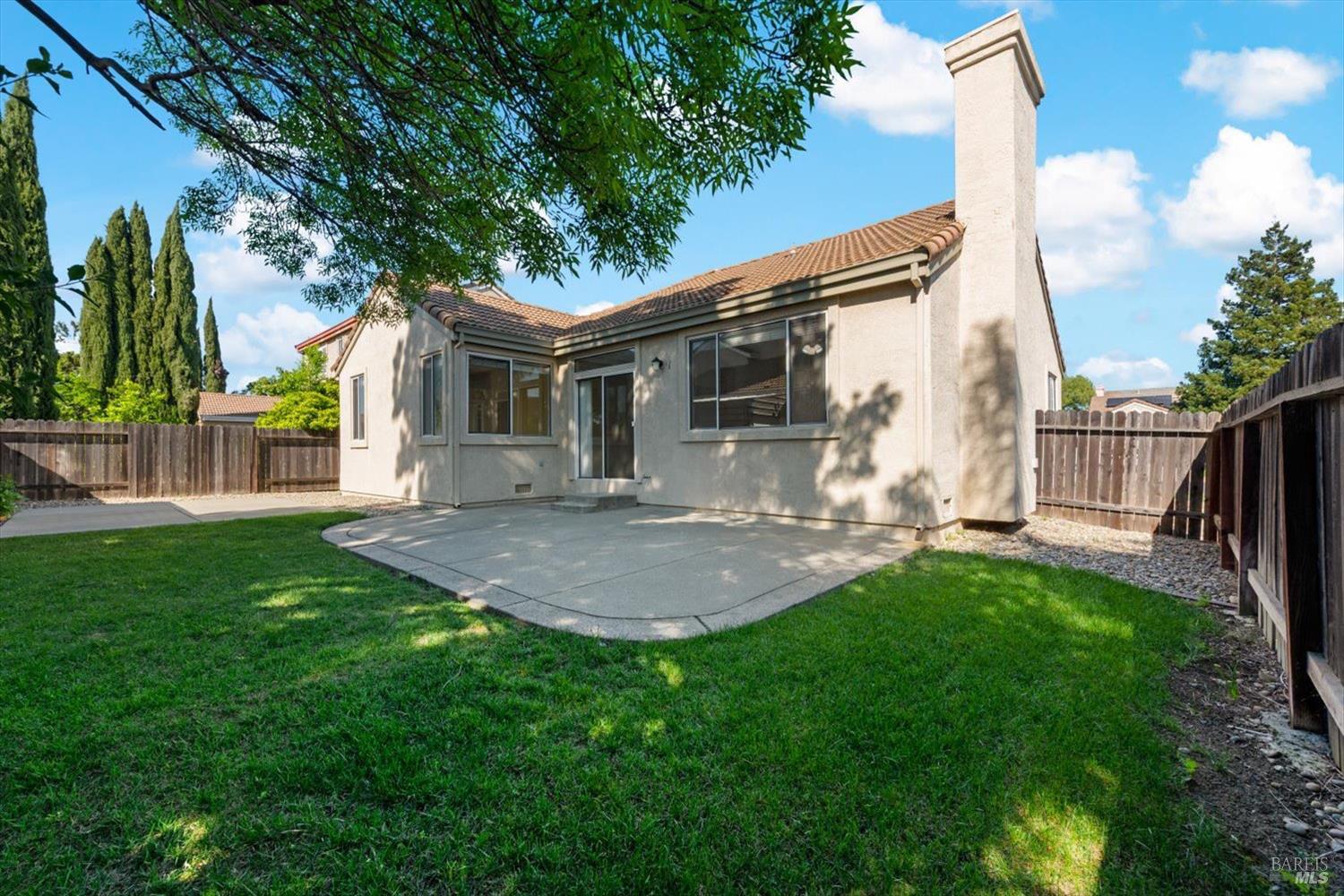 212 Laurelwood Way Vacaville CA 95687