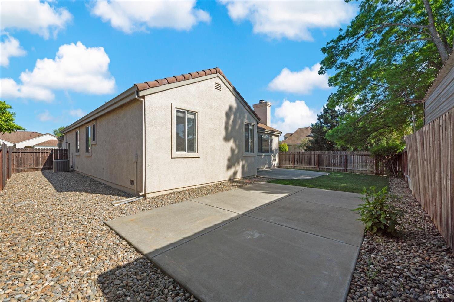 212 Laurelwood Way Vacaville CA 95687