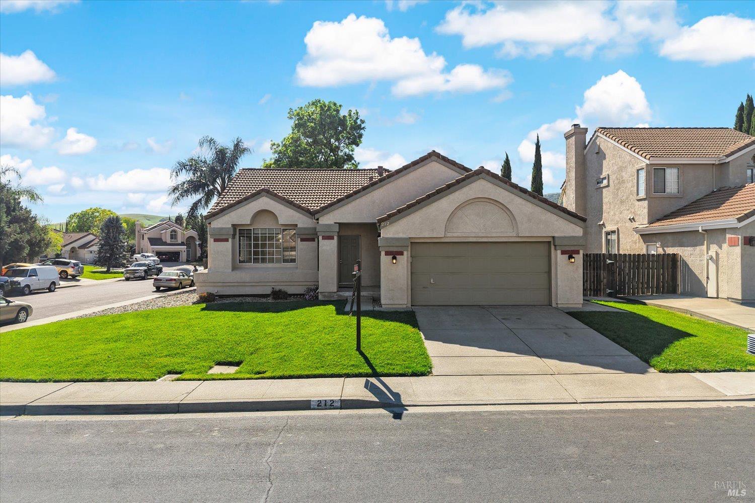 212 Laurelwood Way Vacaville CA 95687