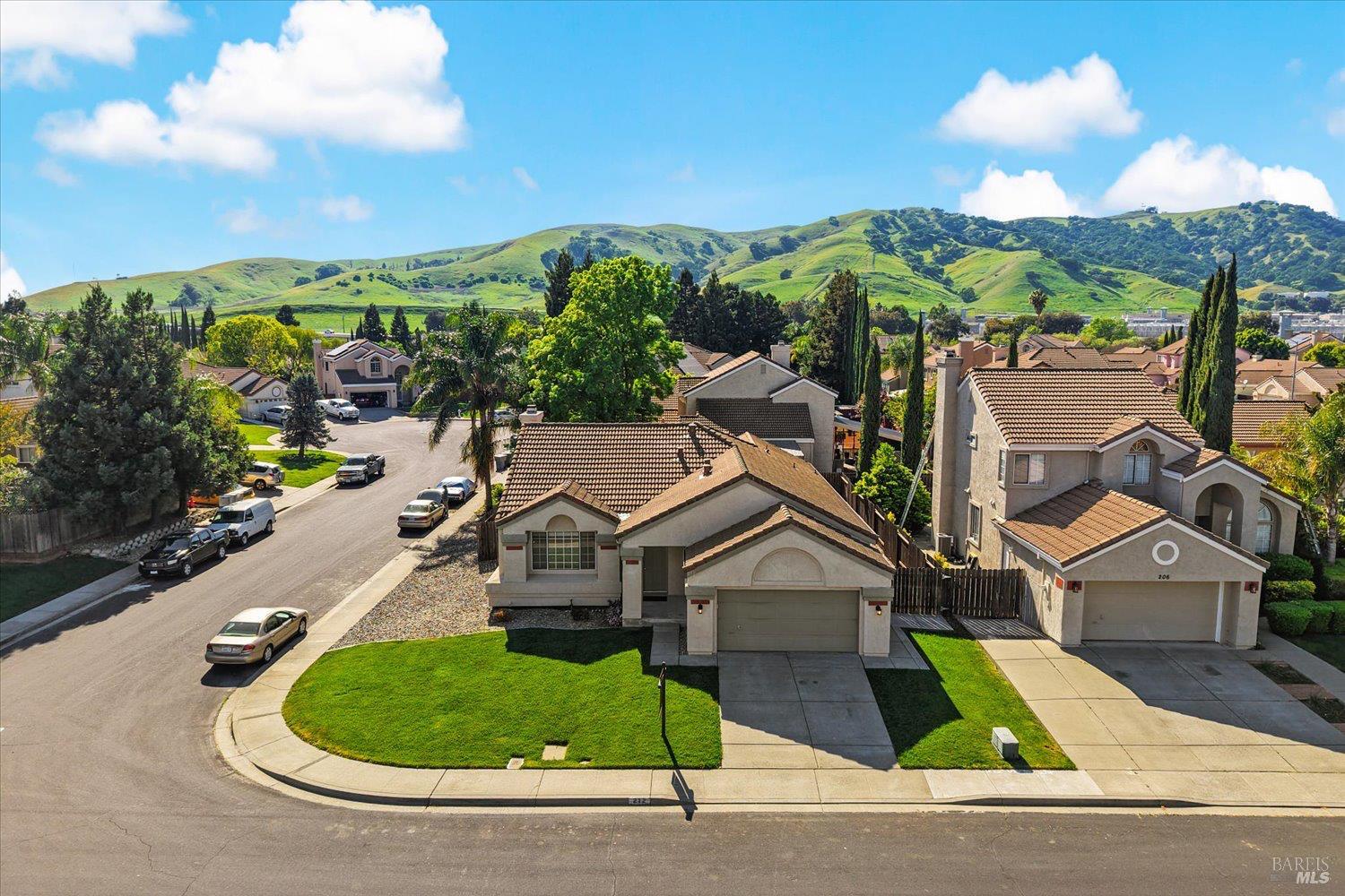 212 Laurelwood Way Vacaville CA 95687