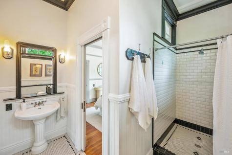 350 Linden Street Sonoma CA 95476