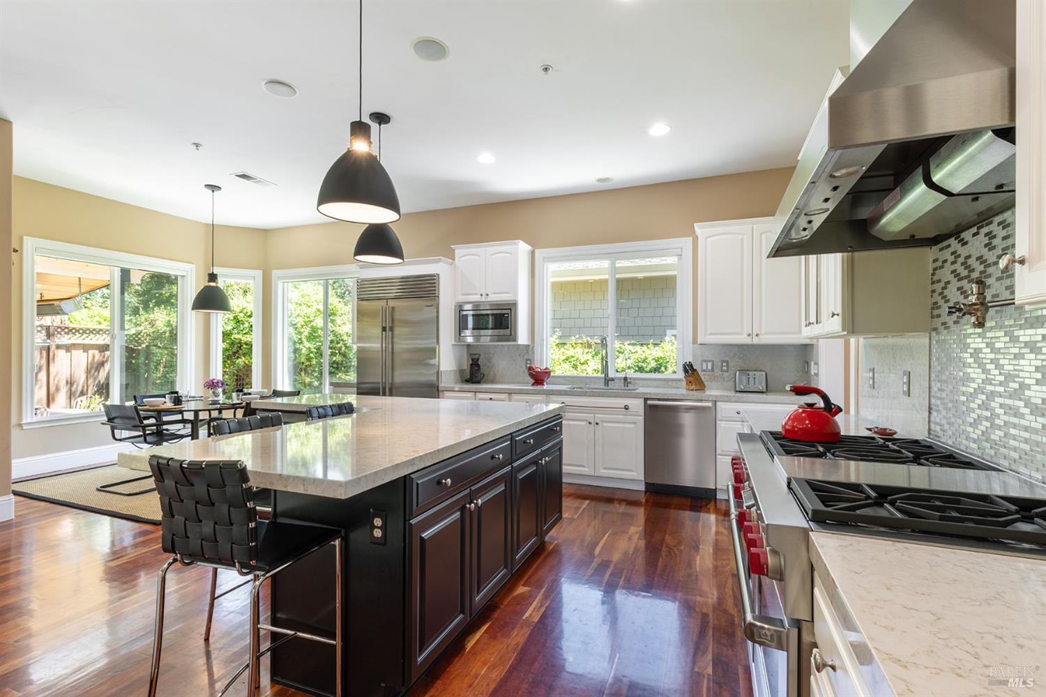 2375 Lone Oak Avenue Napa CA 94558