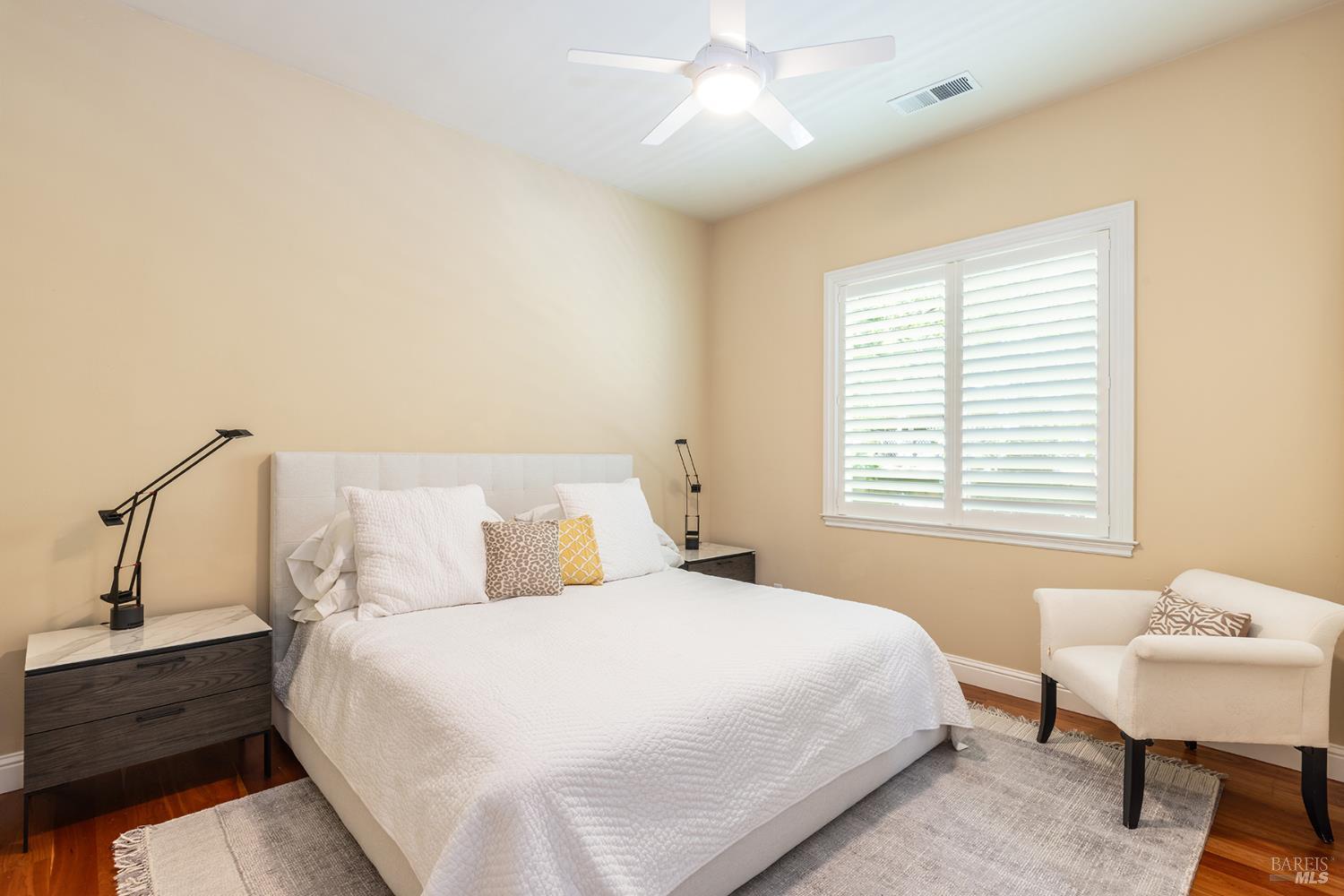 2375 Lone Oak Avenue Napa CA 94558