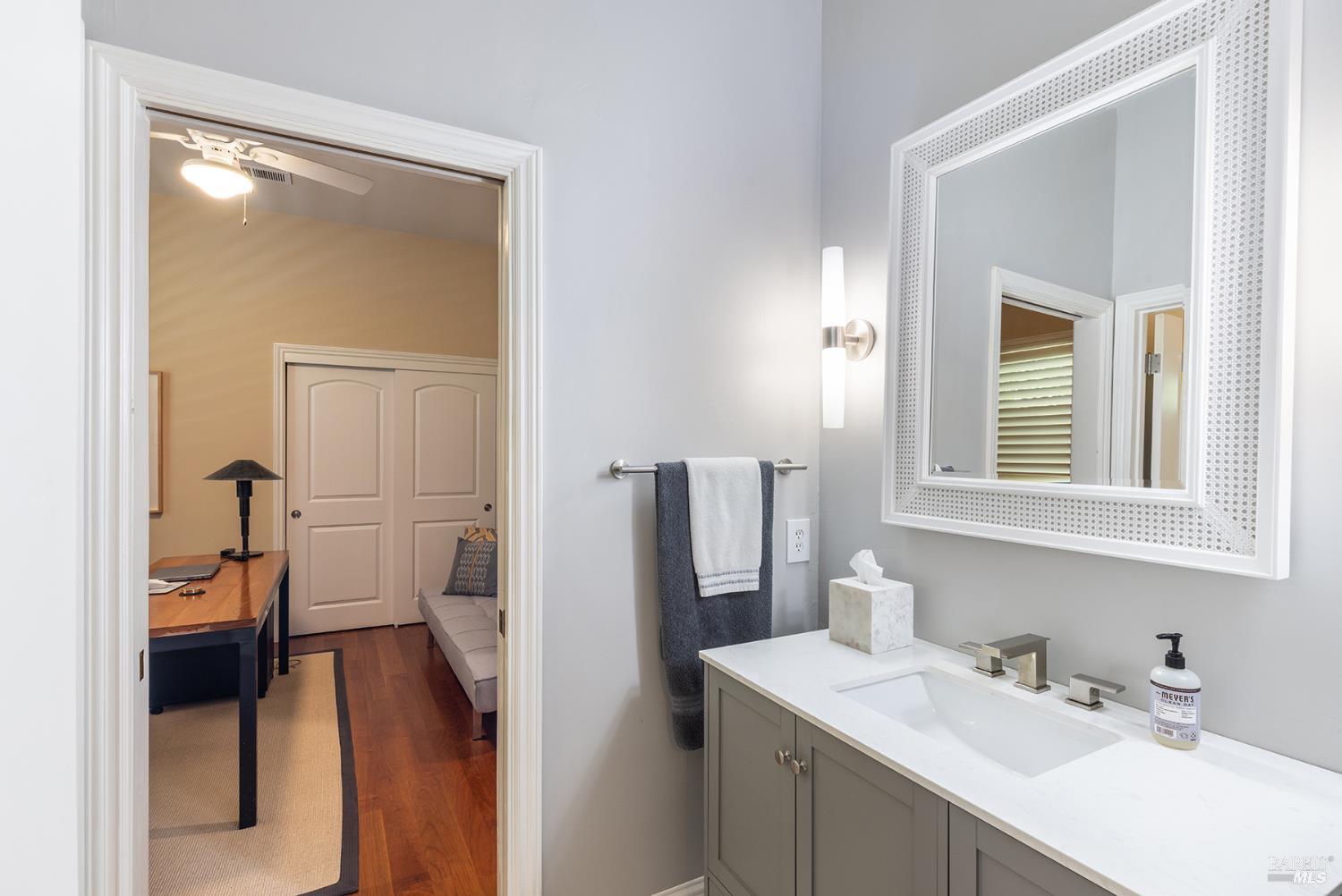2375 Lone Oak Avenue Napa CA 94558