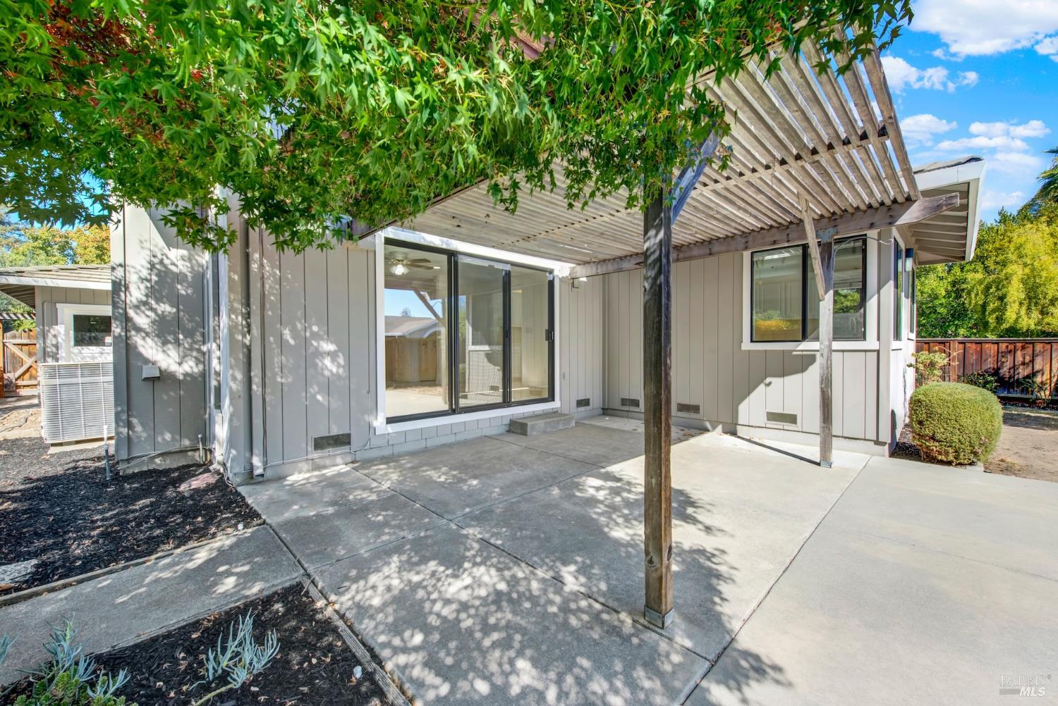1181 El Centro Avenue Napa CA 94558