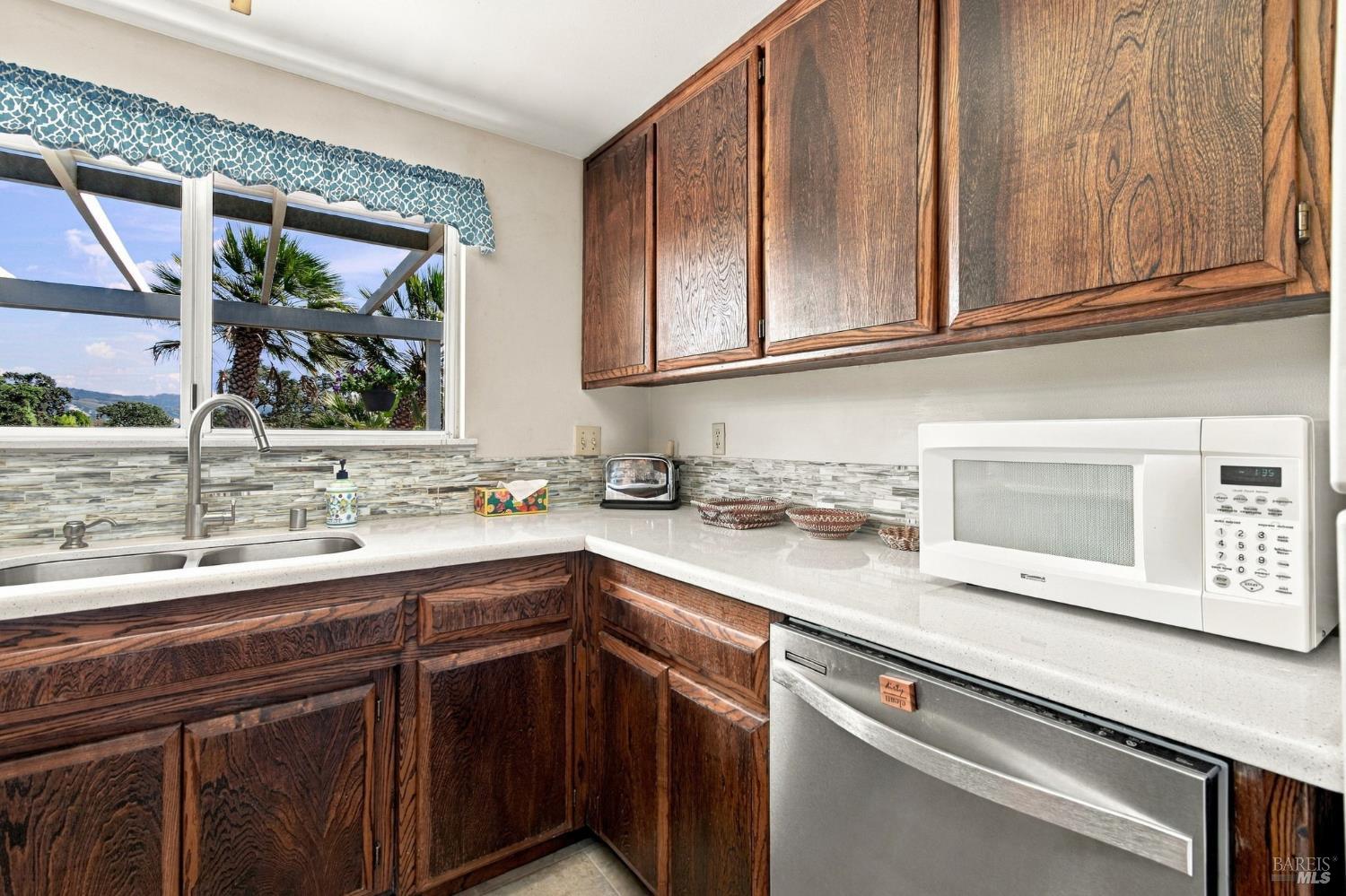 8800 Oakmont Drive Santa Rosa CA 95409