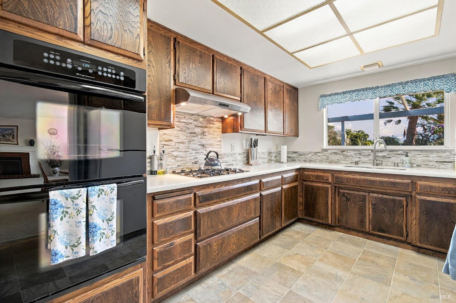 8800 Oakmont Drive Santa Rosa CA 95409