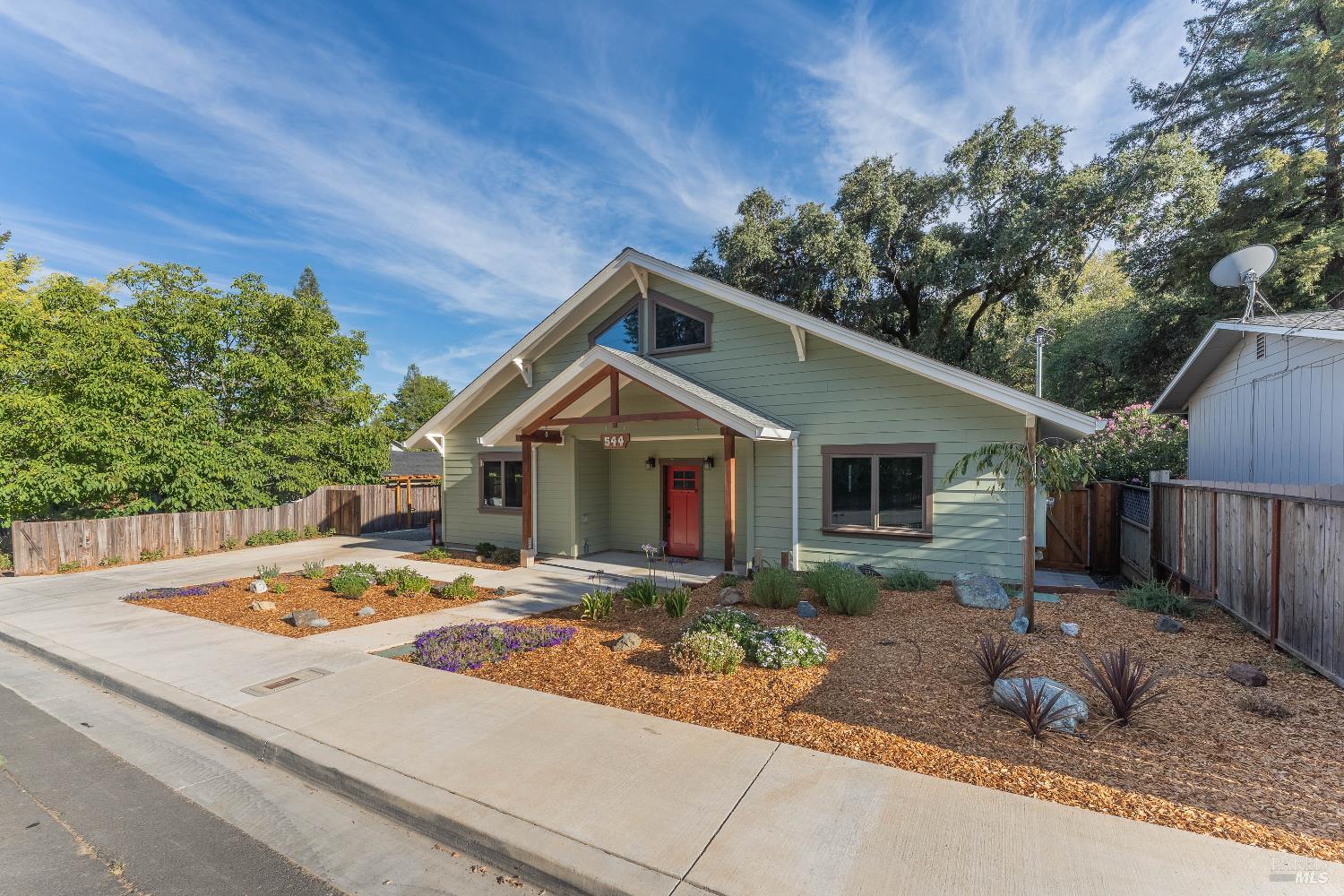 Ukiah CA, 544 Redwood Avenue