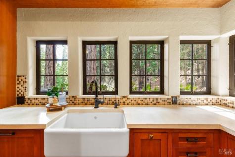 12076 Cloud Ridge Road Healdsburg CA 95448